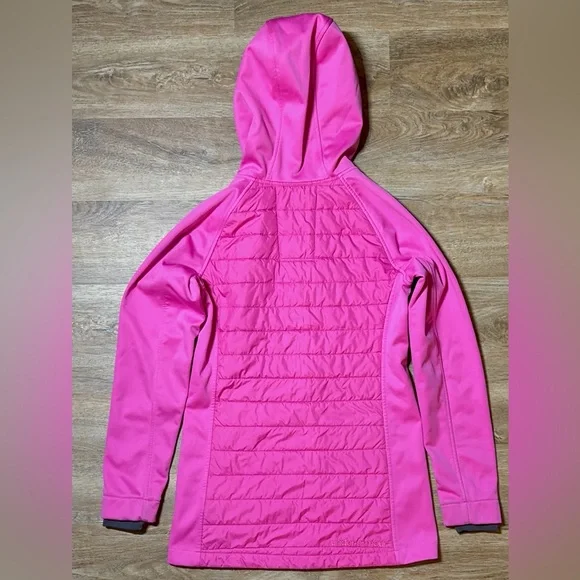 Under Armour - Picture 10 of 10